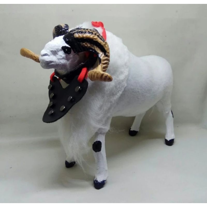 Mainan Miniatur Domba Garut
