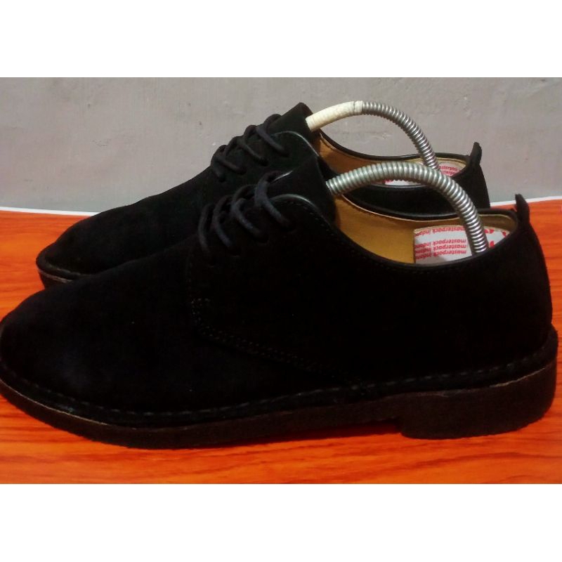 Sepatu pria casual full black kulit Suede CLARKS original