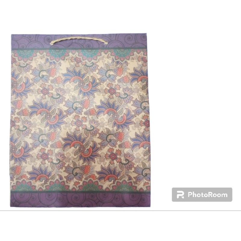 

Paperbag batik 20x9x25cm