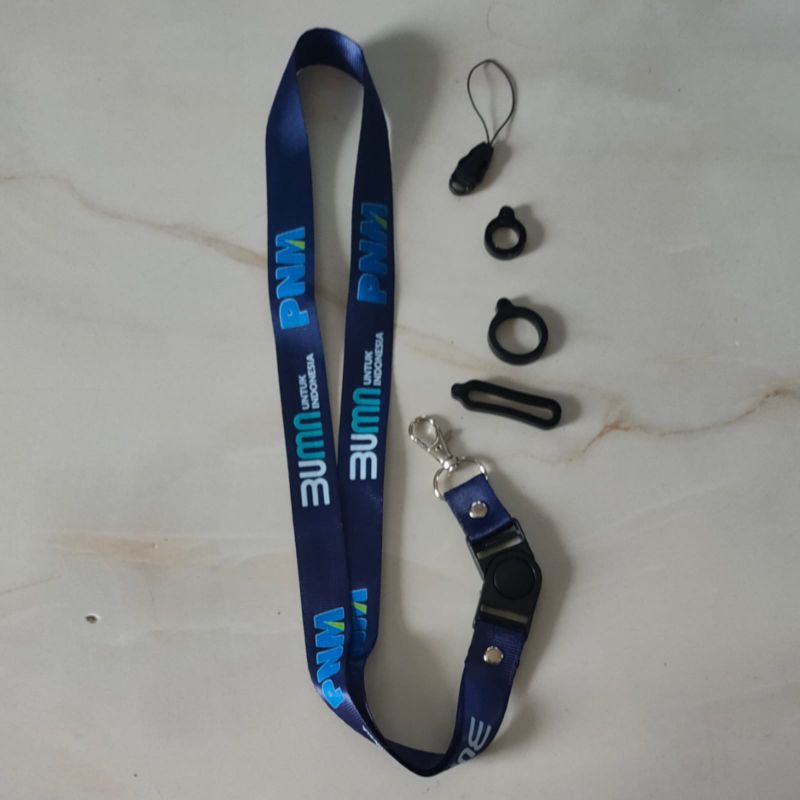 

TALI LANYARD PNM BUMN / LANYARD Hitam PNM BUMN Premium lanyard navy / gantungan kunci / gantungan id card / gantungan flashdisk / nametag hp name tag / handphone BEST SELLER COD o