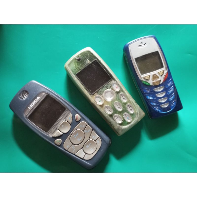 hp jadul nokia 8310 3530 dan nokia 3200