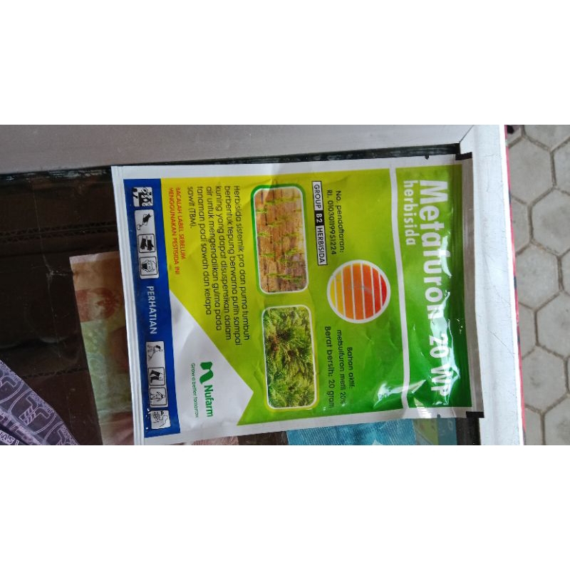 Herbisida Metafuron 20wp 20gram