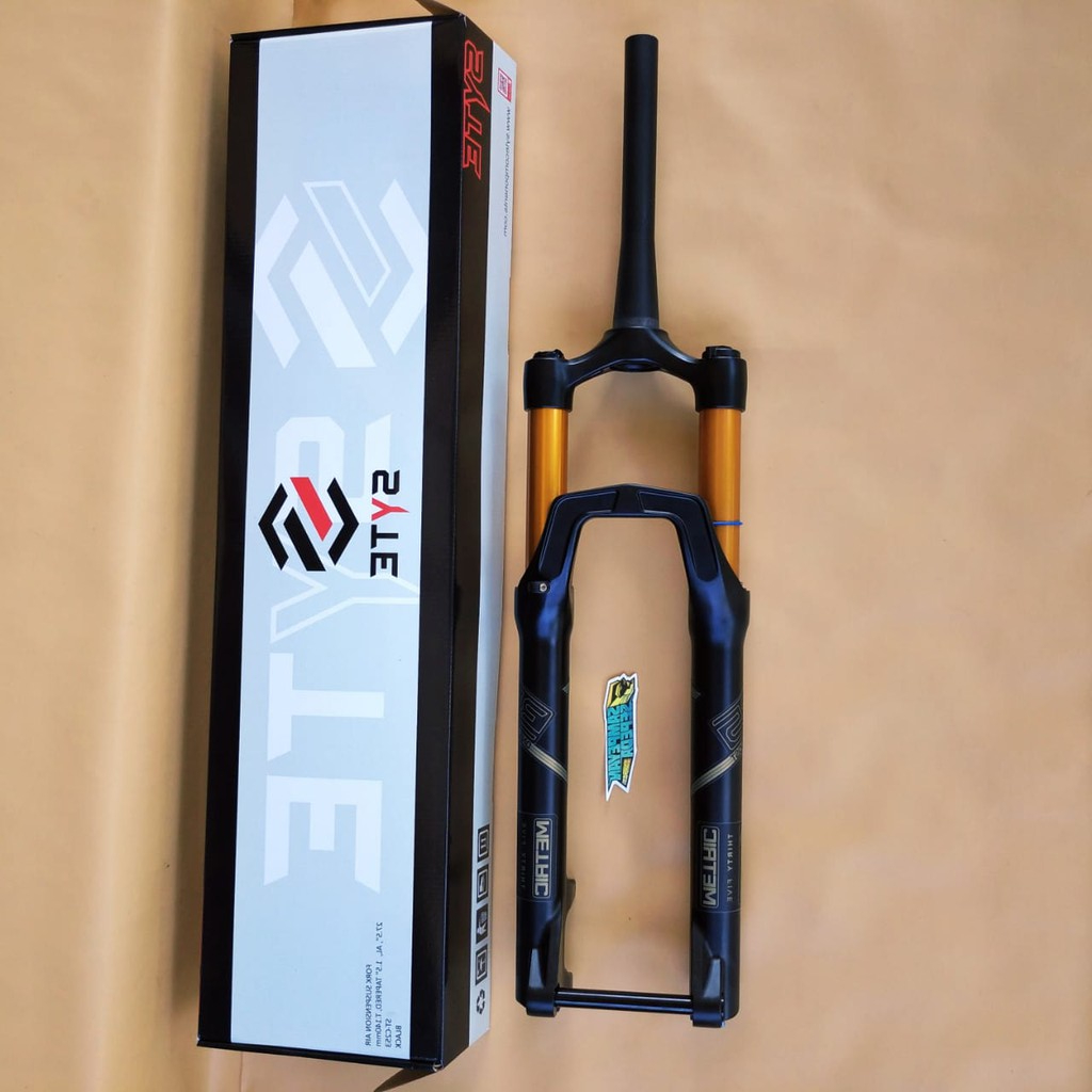 Fork Depan Sepeda MTB SYTE Metric ST-C253 27.5 Air Tappered Lock Out 140mm Shock Skok
