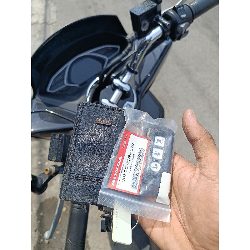 remot pcx 150 dan adv 150 keyless pcx 150 original di bantu reset/regestrasi remot baru