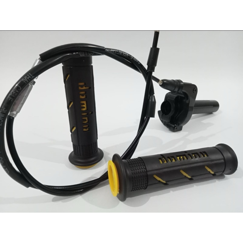 GAS SPONTAN YZ PLUS HANDGRIP DOMINO SISIK.UNIVERSAL MOTOR BEBEK VEGA JUPITER SATRIA KLX VORCE ONE DL