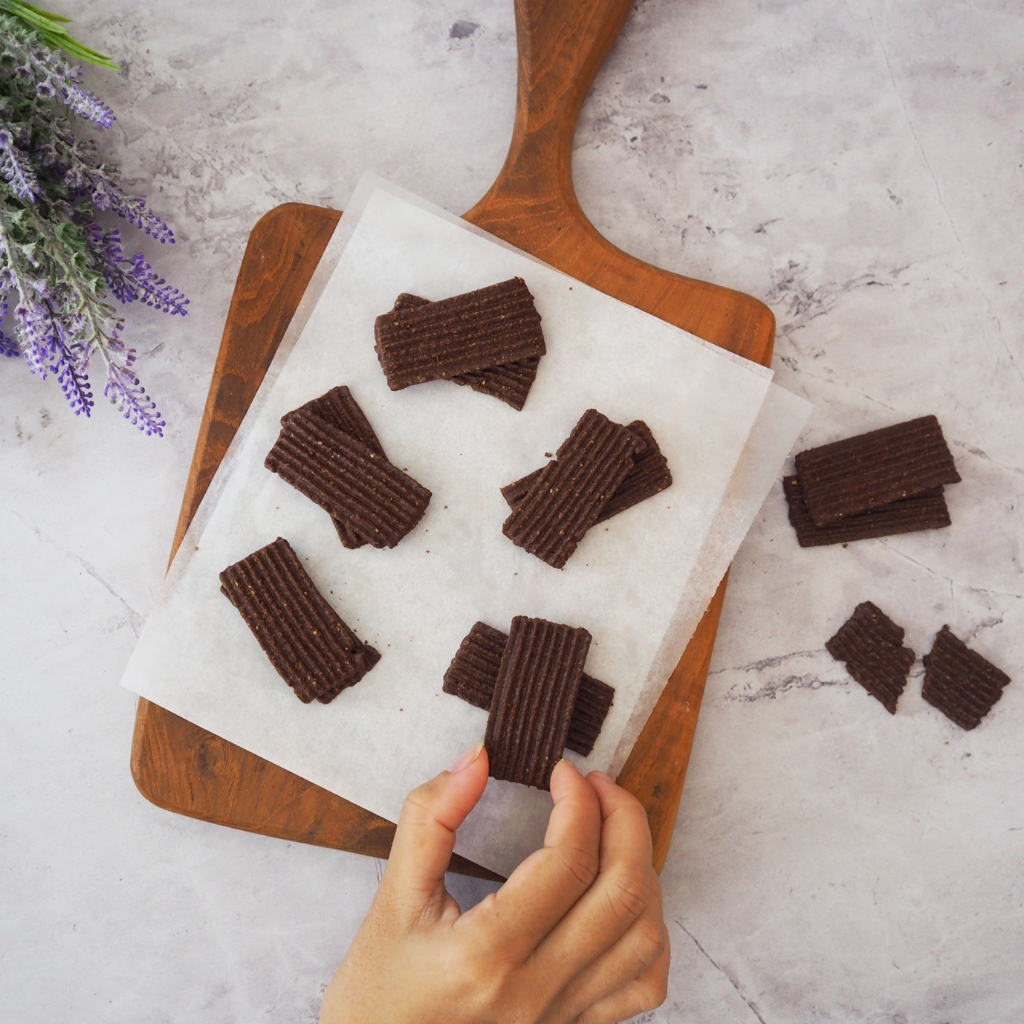 

Promo 7.7 Bingkisan Medium Butter Cookies Halal Toples Mini