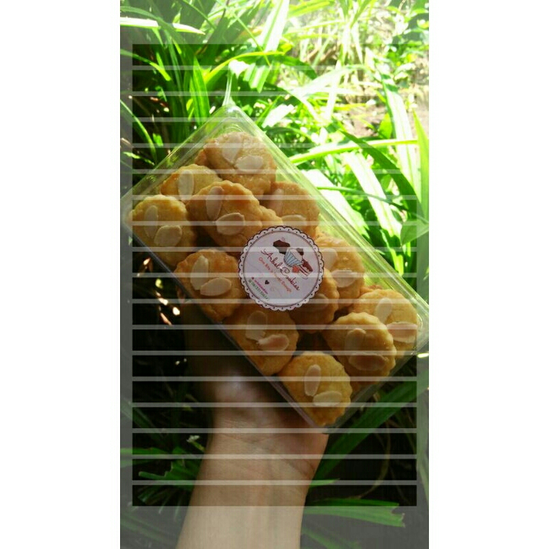 

Kue Kering Kacang Almond