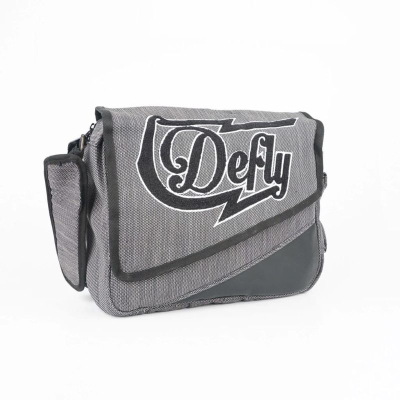 Tas slempang Defly
