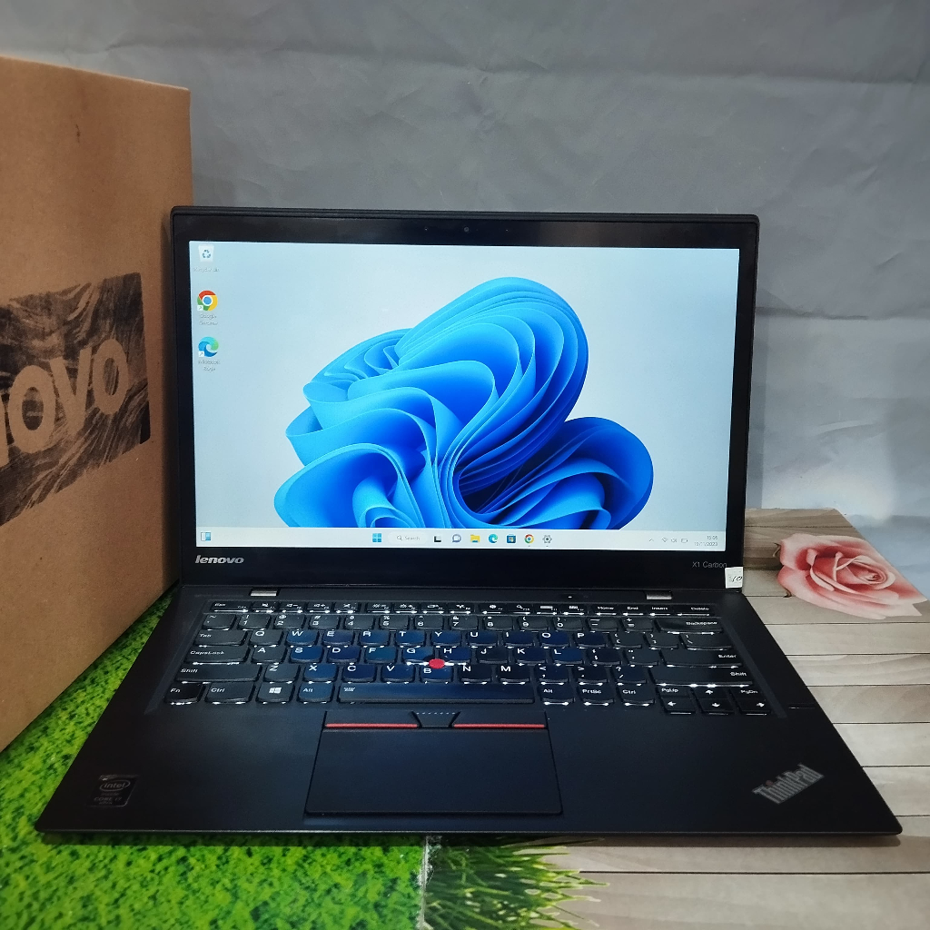 Laptop Murah Lenovo ThinkPad X1 Carbon Core i7 RAM 8GB SSD 256GB Layar Sentuh QHD Super Slim