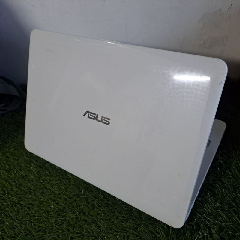 Core i3 gen 6 VGA Nvidia MX110 Asus x441U