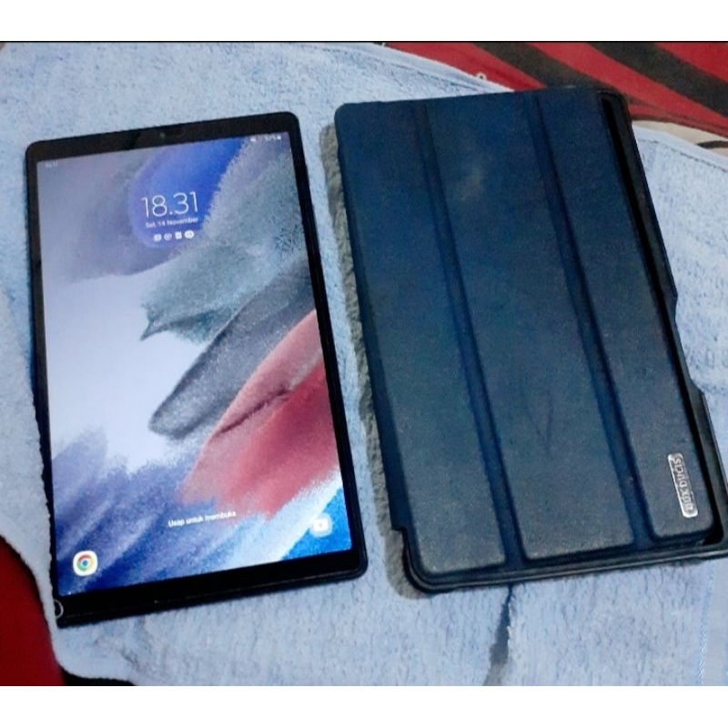 Tablet  Samsung  A7 Lite  Second . Masih  Mulus  dan Bagus.