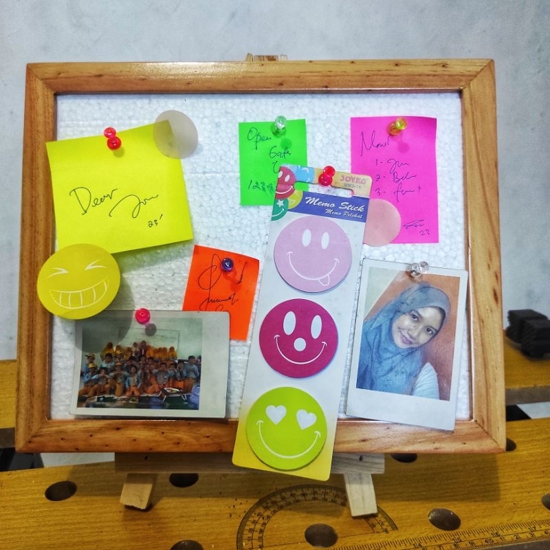 

Papan Buletin Gabus Putih Untuk Tempel Catatan Note/foto/pin/Asesoris/pengumuman dll, Papan Memo, Mading, Cork Board, Soft Board, Pin Board Ukura6n 30×40 cm