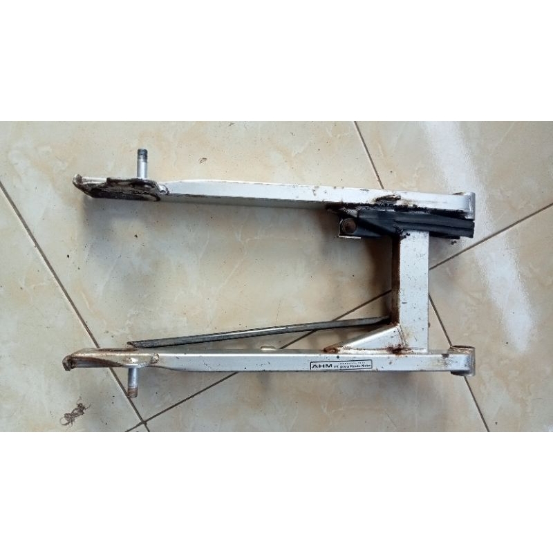 swing arem arm Supra x 100cc Supra lama