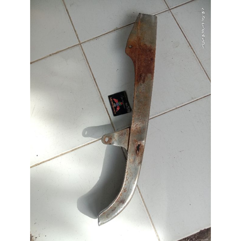 katengkas tutup rantai Kawasaki Binter Merzy KZ200 original.