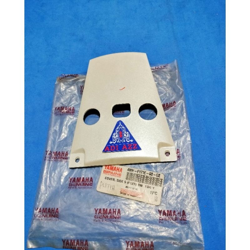 pad pet cover tail sambungan body bodi belakang putih GE 4WH fizr f1zr original yamaha