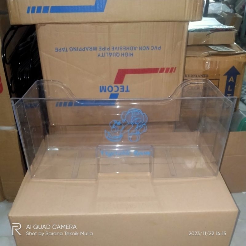 Rak Buah dan Sayur Kulkas Sanyo / Aqua