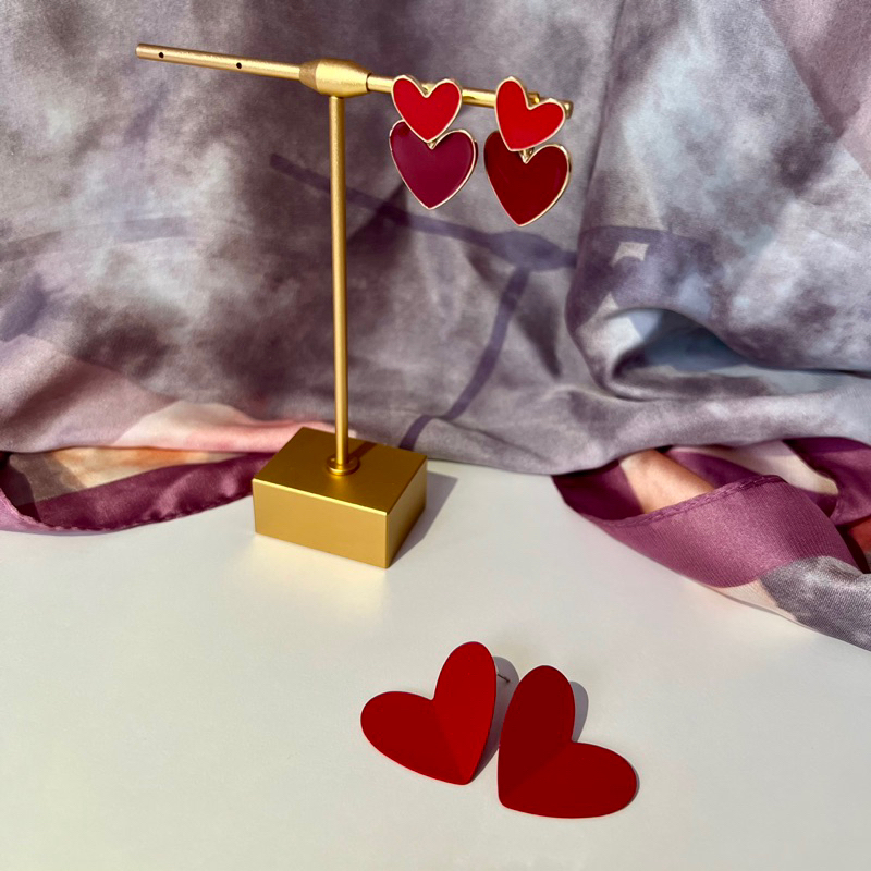 Queenie Earrings / Anting Wanita / Anting Merah