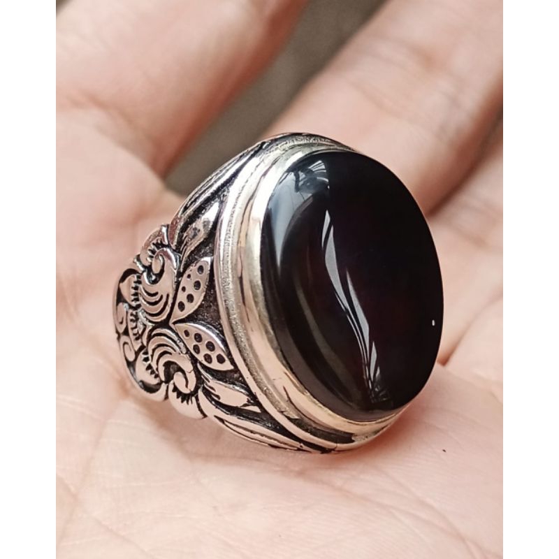 Batu akik Yaman Wulung senter merah