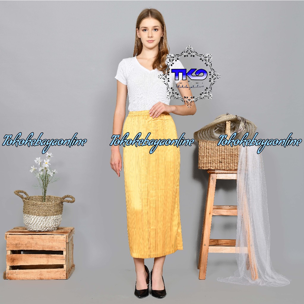 Rok Plisket Polos Panjang Untuk Kebaya Bahan Satin Valvet - Kuning Gold