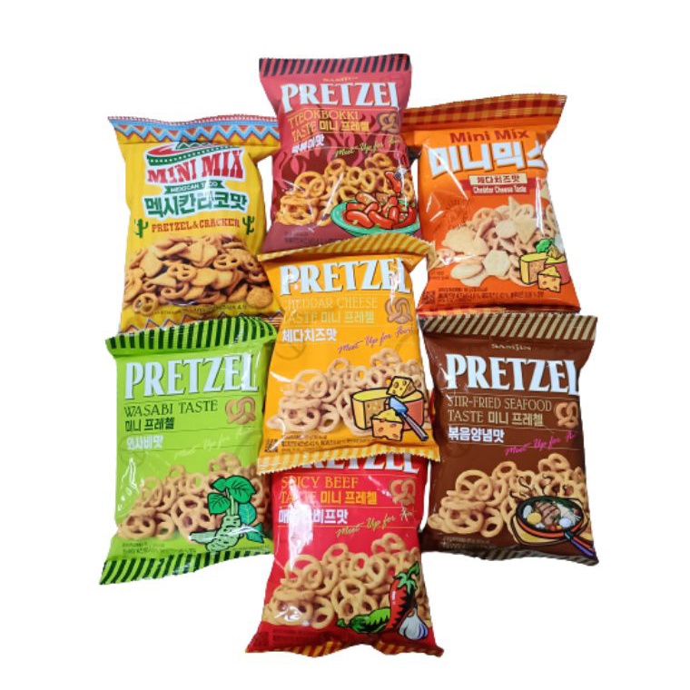 

Spesial Edition Samjin Pretzel Korea Beef Spicy, Seafood, Cheese, Wasabi, tteokbokk, minimix cheedar cheese , minimix mexican / Snack Korea