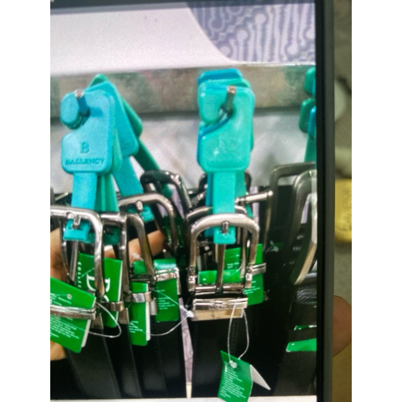 ikat Pinggang Decarlo