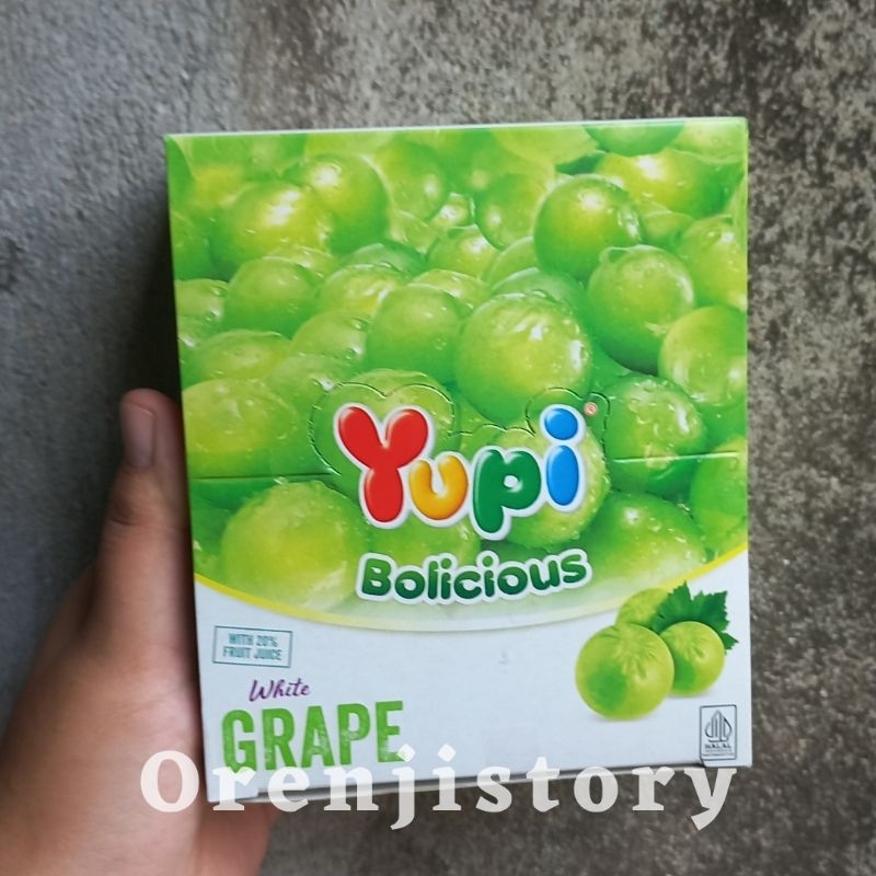 

Yupi Bolicious white grape Strawberry☆ Blackberry☆ Lychee☆ Mandarinisi per box : 24 pc @5 gram cemilan murah jajan enak murah