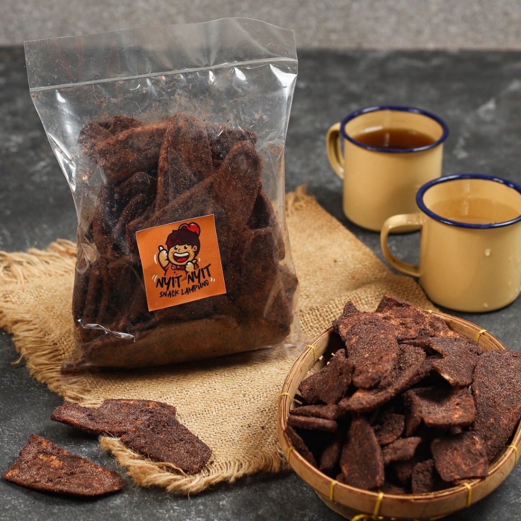 

Keripik Pisang Rasa Coklat Oleh Oleh Khas Lampung 250 Gram Nyit Nyit Snack