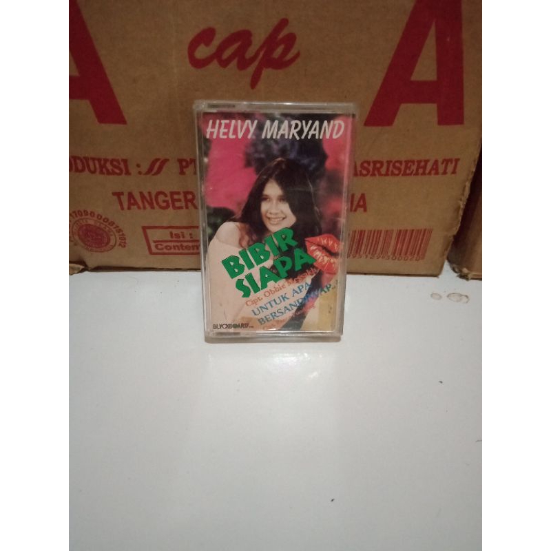 Kaset Helvy Maryand bibir siapa
