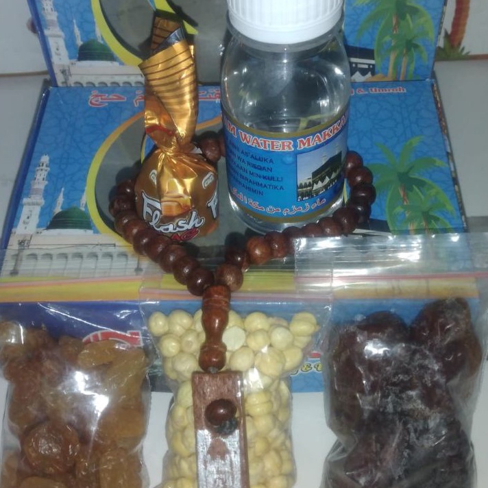 

XXHJ6897 Terlaku... oleh oleh haji dan umroh zamzam60ml coklat/tasbih