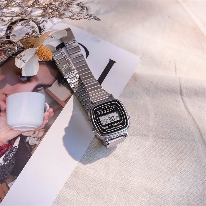 Jam Tangan Model DIGITAL SILVER Rantai Fashion Wanita