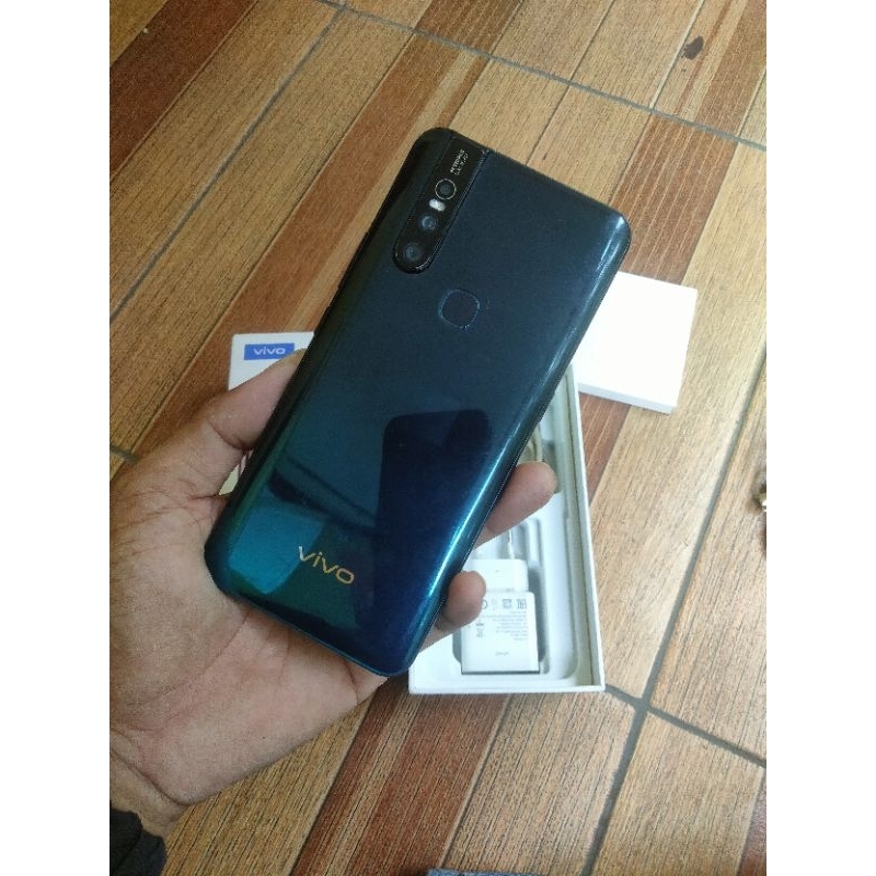 VIVO V15 RAM 6/64 FULLSET ORIGINAL SECOND BEKAS