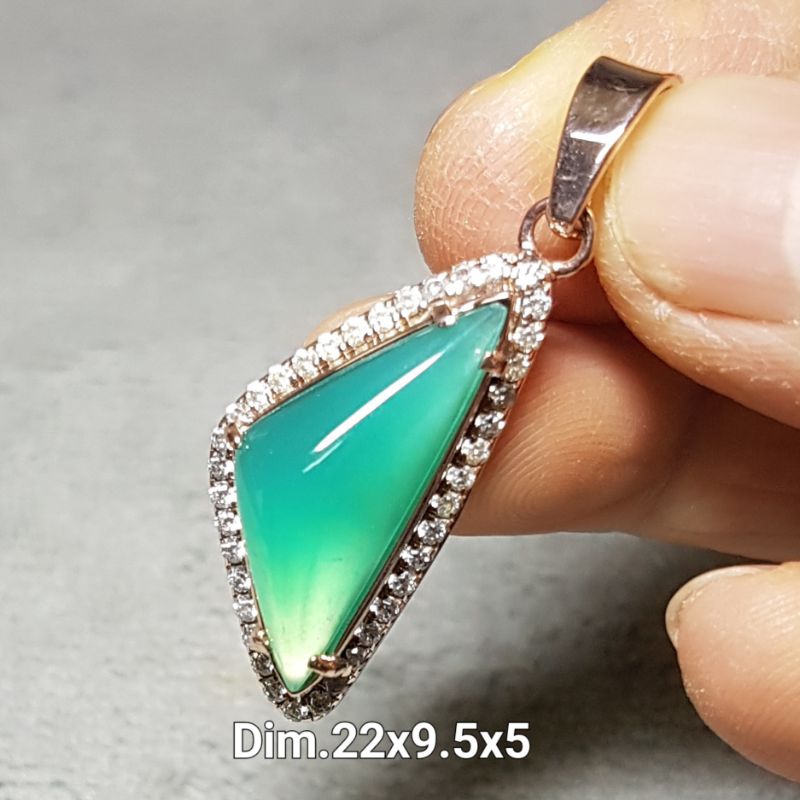 Batu Bacan Palamea Giwang (Liontin) B1103
