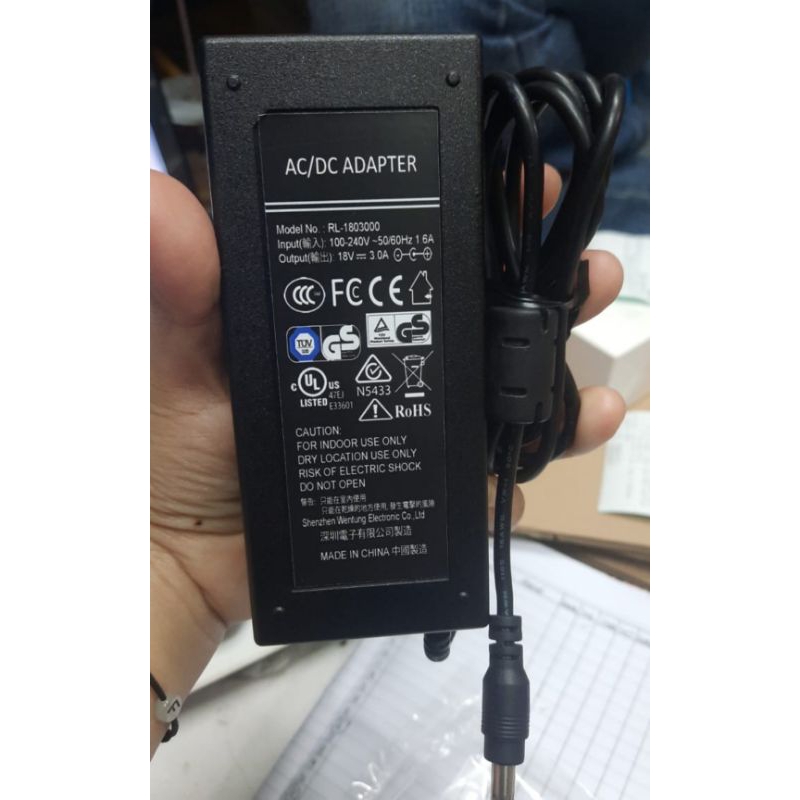 Adaptor GMC 18V 3A 18V 3 Ampere