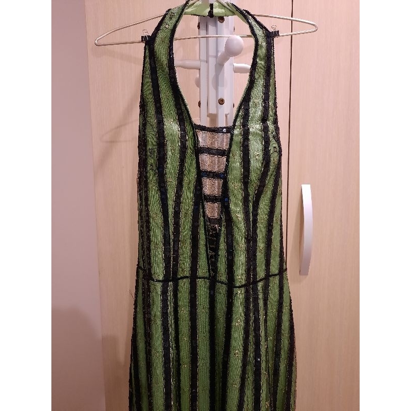 Gaun pesta mewah hijau