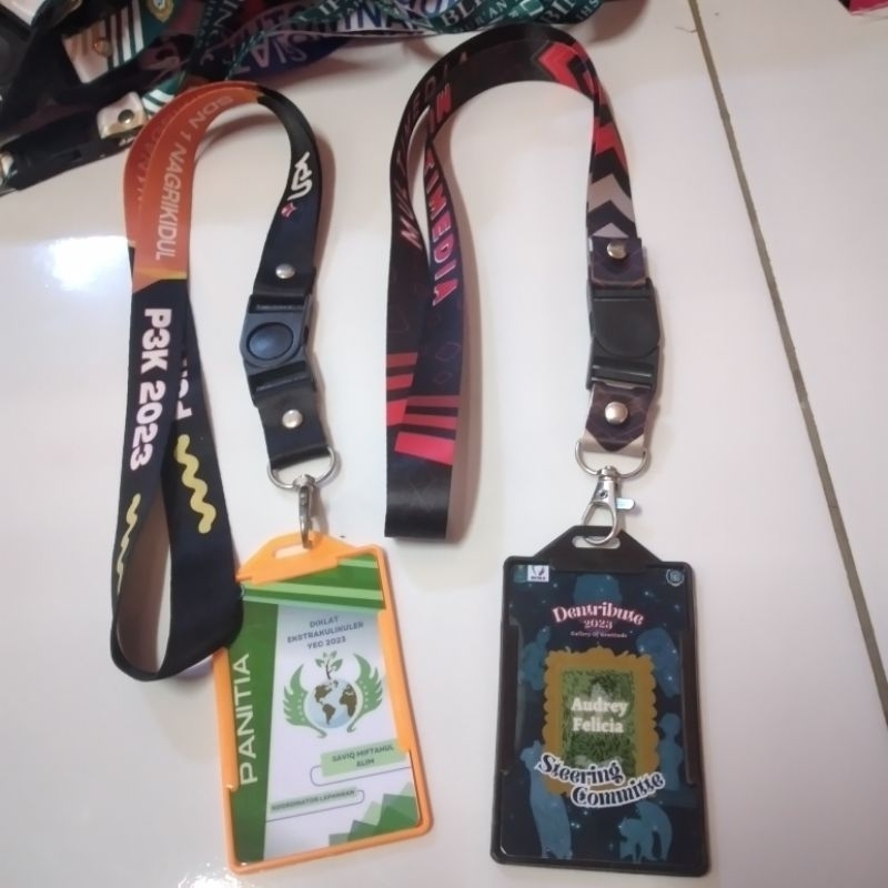 

TALI LANYARD 1 PAKET KUMPLIT.LANYARD+ID CARD+FRAME ID CARD