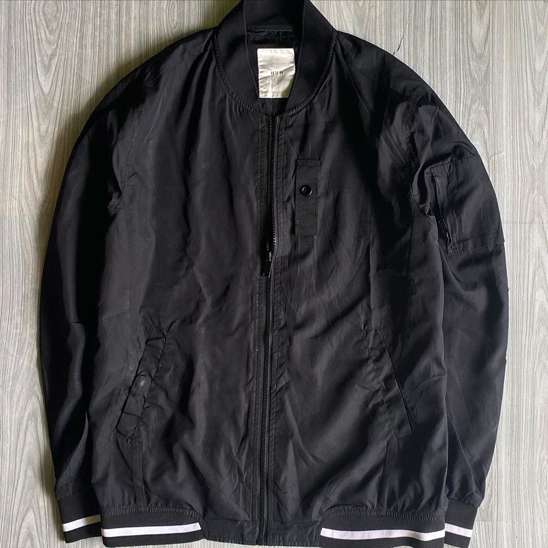HUM LIGHT BOOMBER JAKET