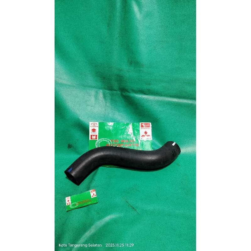 SELANG RADIATOR BAWAH INNOVA DIESEL 2004-2014