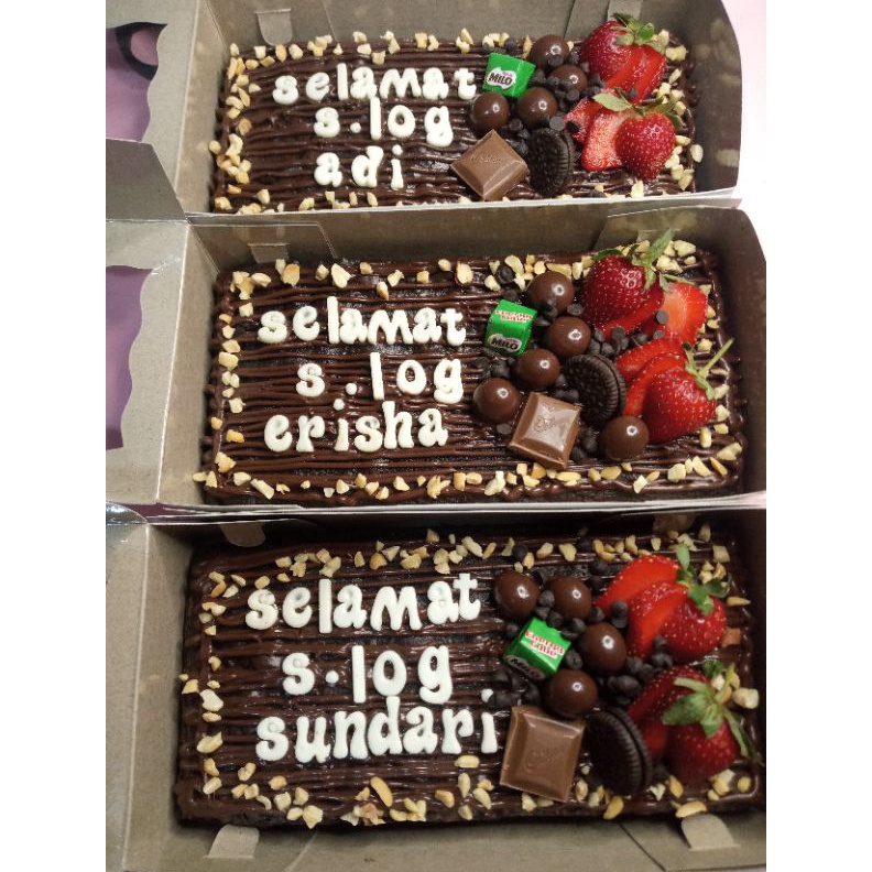 

12.12 ( BISA INSTANT ) BROWNIES SHINY CRUST/FUDGY BROWNIES/BROWNIES TERENAK SIZE 20X10 gas !!