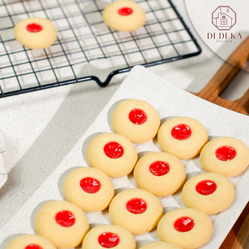 

Thumbprint Cookies Wijsman Strawberry / Kue Kering Thumbprint Homemade