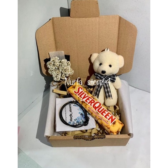 

HKRT3787 8.8 KADO GIFTBOX MINI Hampers Ulang Tahun, Anniversary,Wisuda ,dll