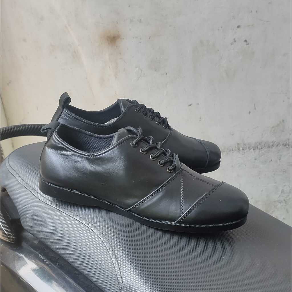 SEPATU CASUAL PRIA BERTALI PANSUS PORMAL COWOK DEWASA KULIT ASLI DE/sepatu formal pria // slip on