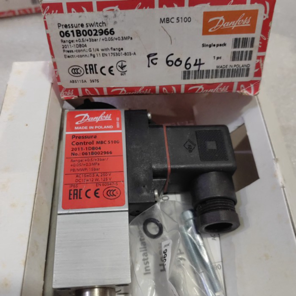 

Promo Pressure Switch 3Bar MBC5100 DANFOSS 061B002966 MBC 5100 Limited
