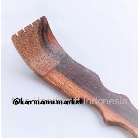 Penggaruk  Alat Pijat Kayu Reflexi Garukan dari Kayu