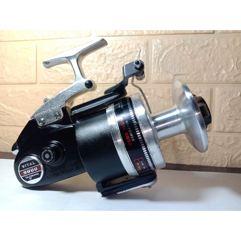 Reel  Olympic Vital 9000 Hi power Japan
