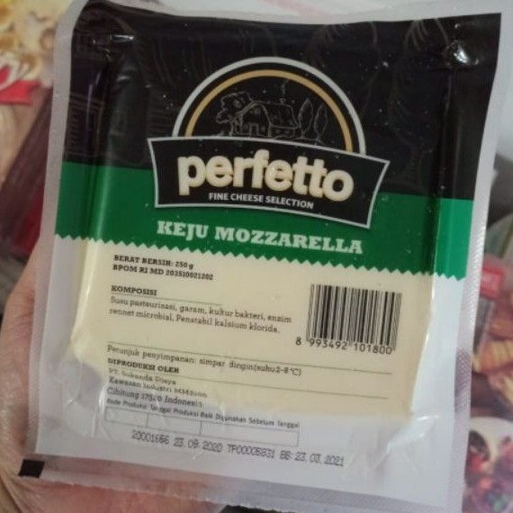 

43 Keju Perfetto Mozarella 250gr 5092