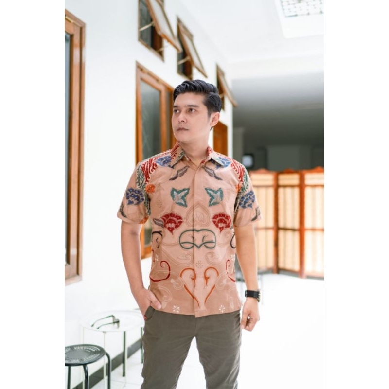 Kemeja Batik Tulis Lengan Pendek-prabuseno