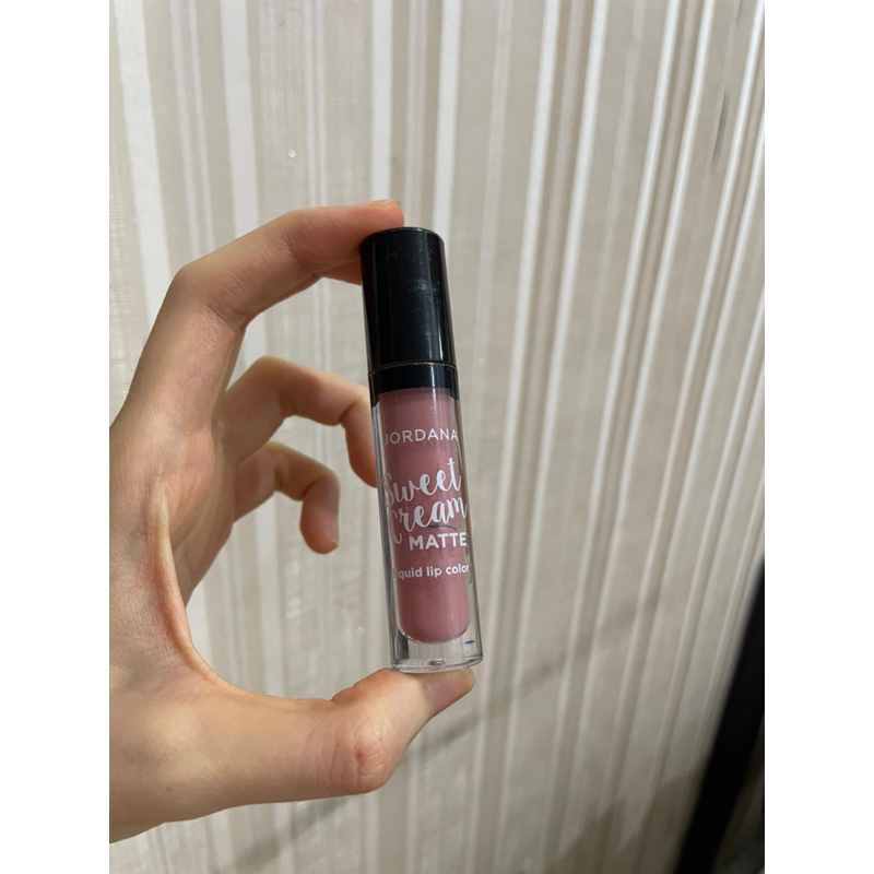 preloved Jordana sweet cream matte liquid lip color creme brulee
