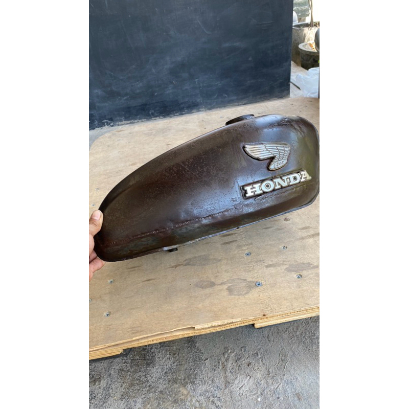 TANGKI/TENGKI CB K2 ORI sudah repair siap pakai set emblem ori