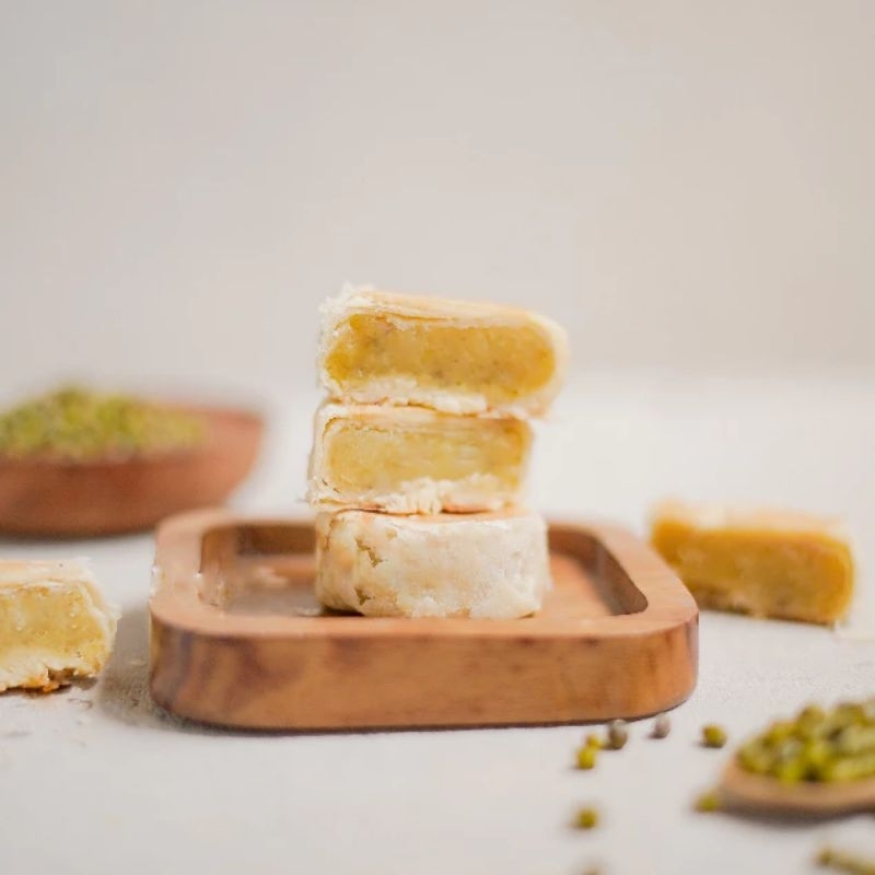 

kue pia kacang hijau