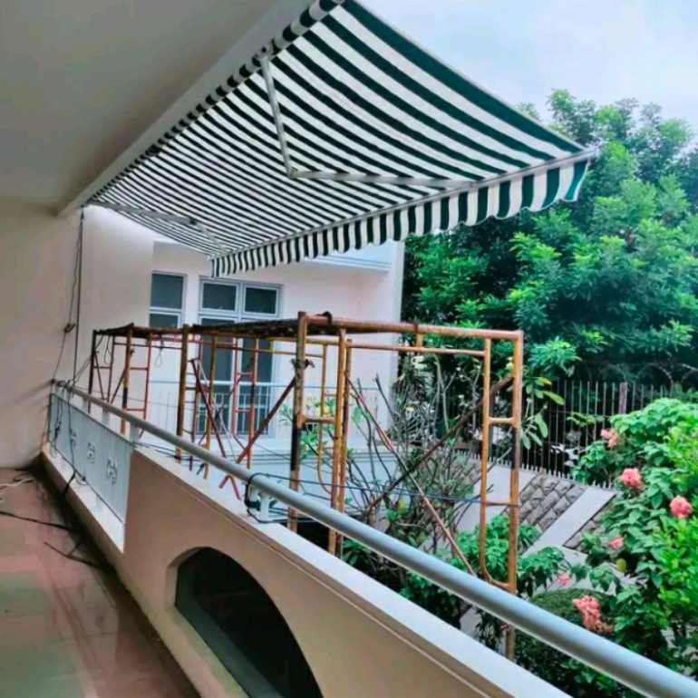 Awning lipat - kanopi lipat manual - kuat dan bergaransi Malang